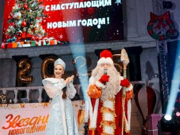 Артисты Звёздного Новогоднего Бала 2024 в Дортмунде: вокалисты, музыканты, танцоры и ведущие создают незабываемую атмосферу праздника. Festliches Künstler- und Showprogramm beim Silvester-Exclusiv Dortmund 2024 – Musik, Gesang, Tanz und Moderation für einen einzigartigen Neujahrsball.